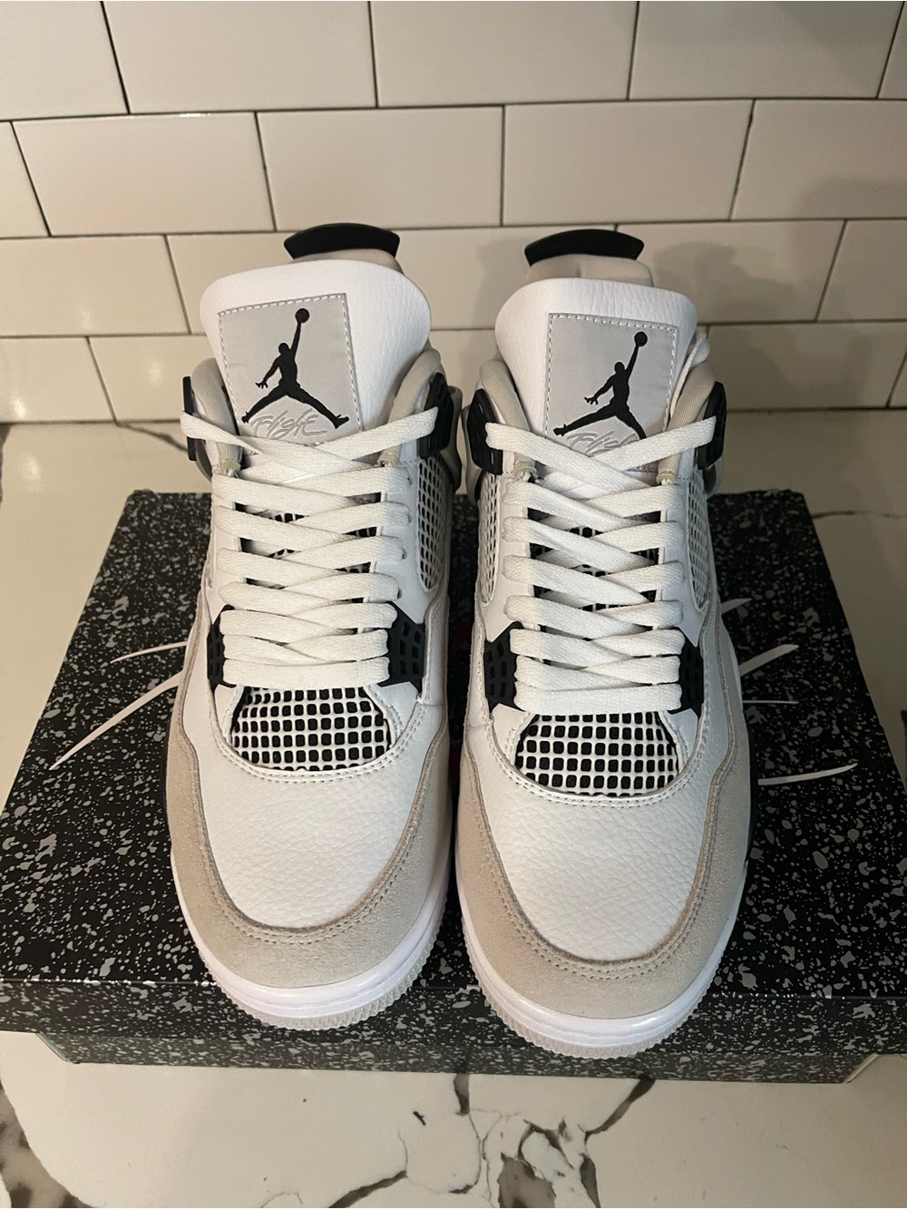 Men’s Retro 4 Military Black Size 10. - Picture 5 of 8